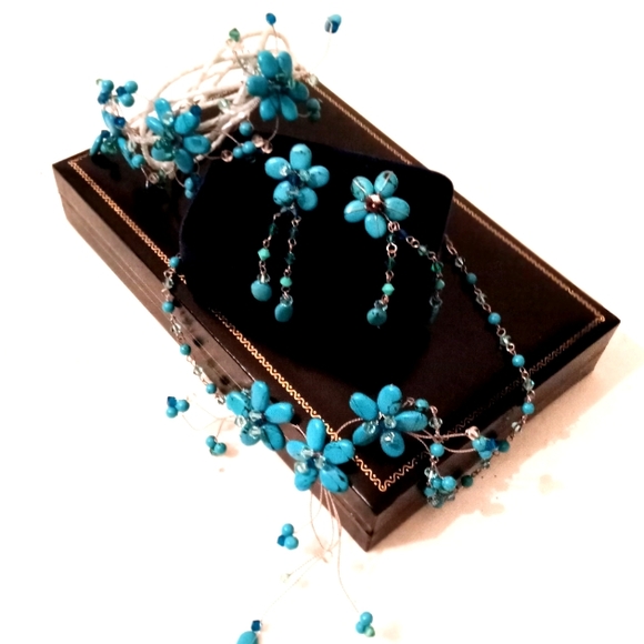 🎁 FREE GIFT INCLUDED 🎁 NEW 3D Turquoise Floral Set 4 Pieces Beaded Flexible - Picture 7 of 14